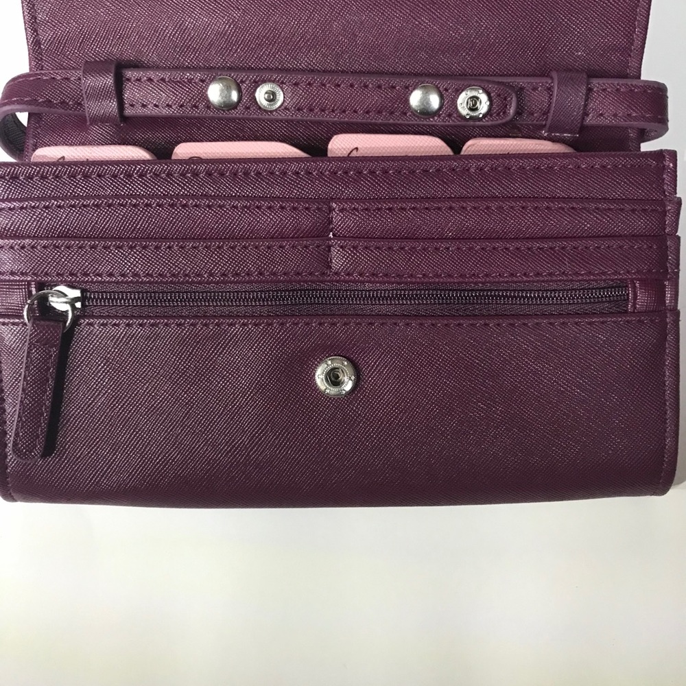 Burgundy coupon  purse - Picture 6 of 6